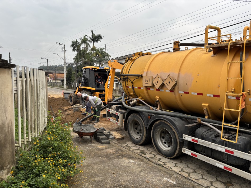 Moradores de Blumenau podem pedir serviços de manutenção pela internet