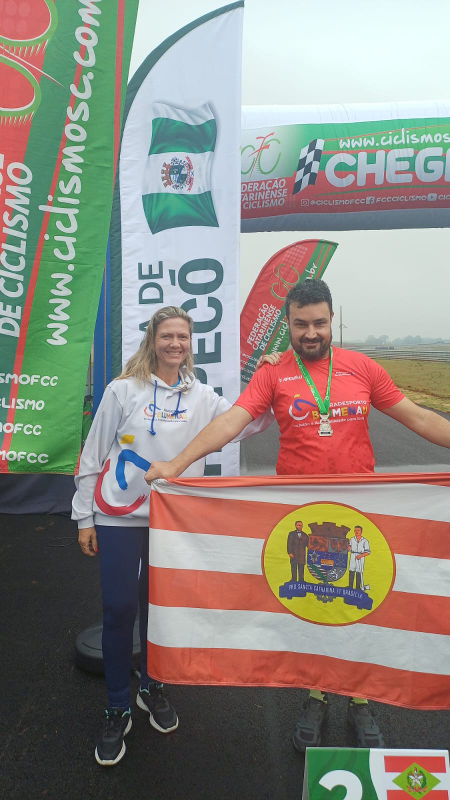 Blumenau conquista medalha de prata no ciclismo durante Parajasc