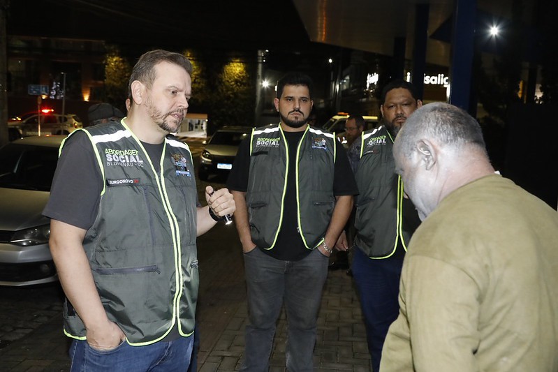 Prefeitura realiza mais uma ação integrada de abordagem social na madrugada