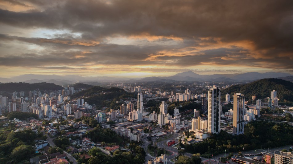 Pesquisa revela que mais de 80% dos blumenauenses veem a Oktoberfest como patrimônio cultural