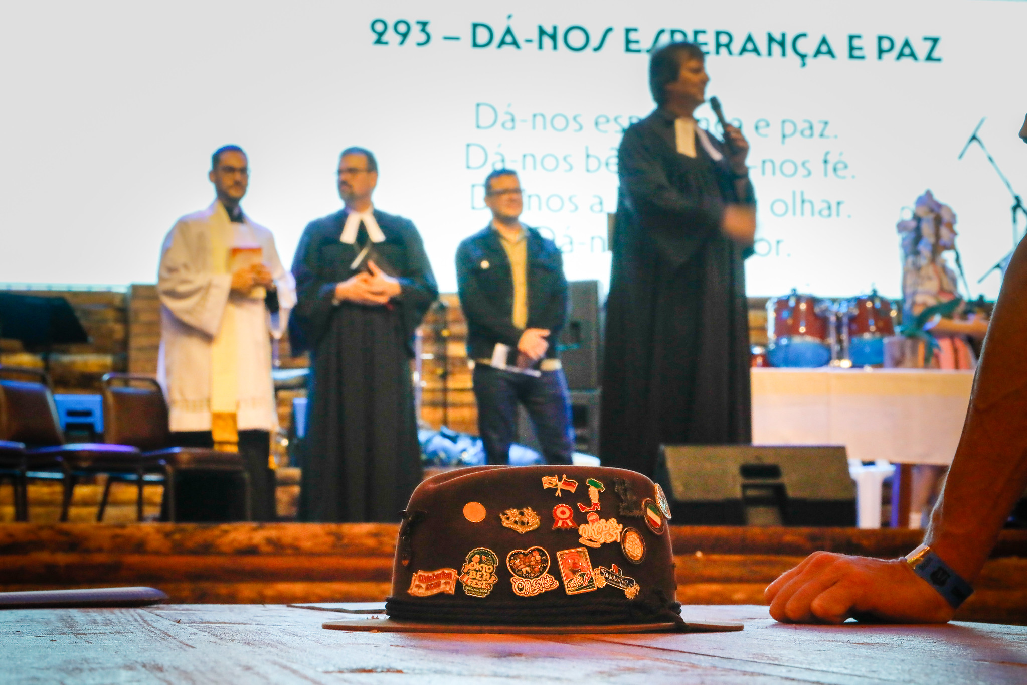 Primeira celebração ecumênica da Oktoberfest reúne fé e gratidão a quem faz a festa acontecer