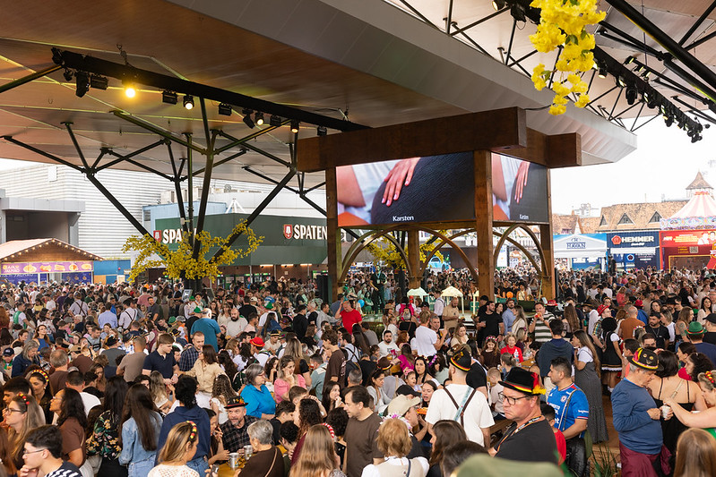 ParaOktober celebra inclusão com programação musical na 41ª Oktoberfest