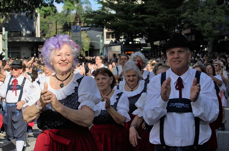 Oktoberfest 60+ reúne grupos folclóricos e bandas típicas nesta quinta-feira, dia 22