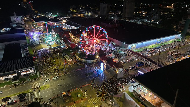 Oktoberfest Blumenau recebe 100 agentes de viagens e executivos de aéreas