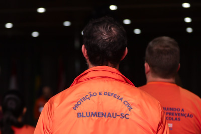 Defesa Civil busca 30 voluntários para atuar na Central 199