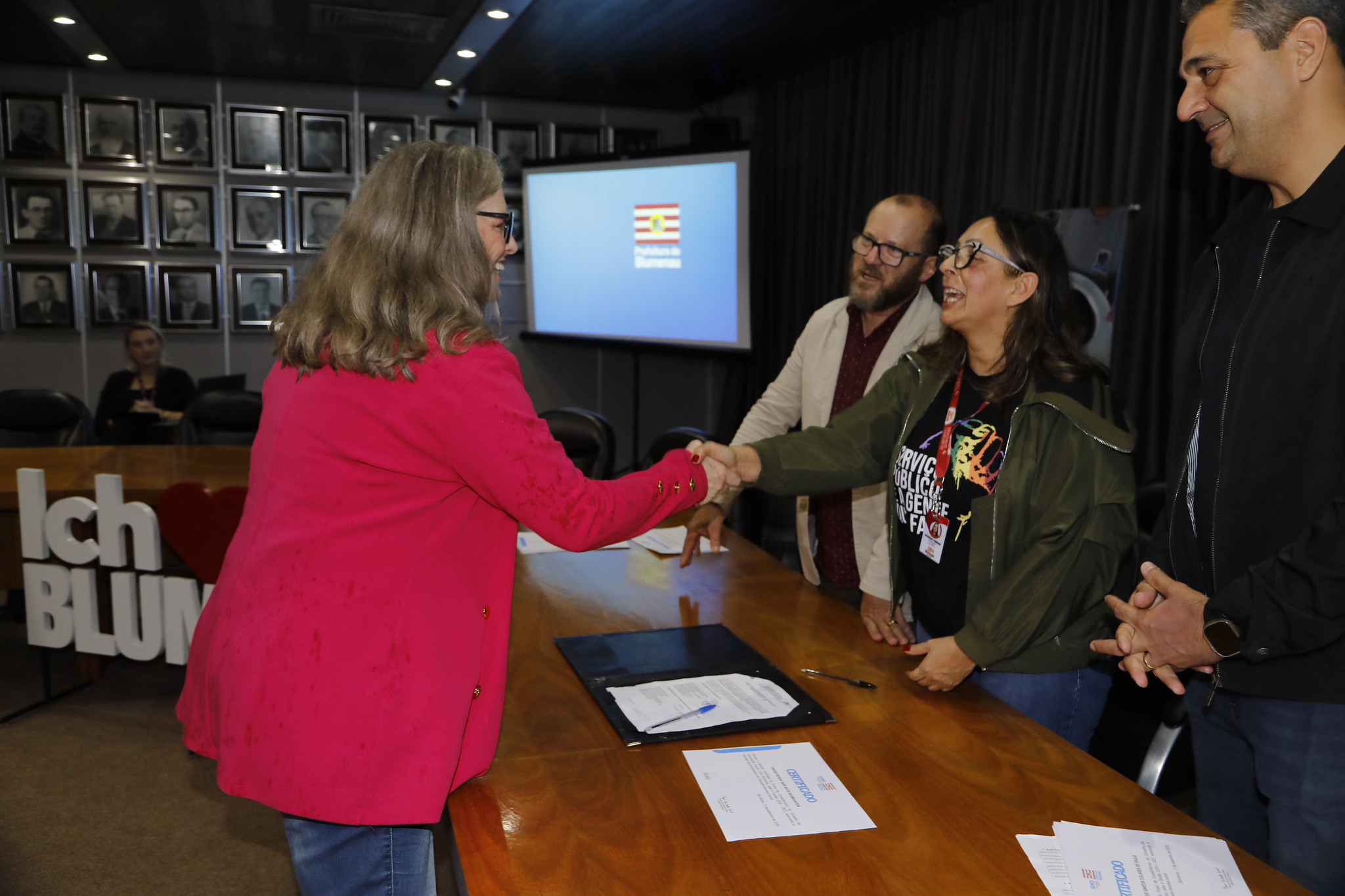 Prefeitura de Blumenau empossa novos membros do Conselho de Alimentação Escolar