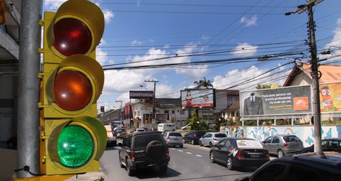 Mais melhorias para o trï¿½nsito do centro e bairros
