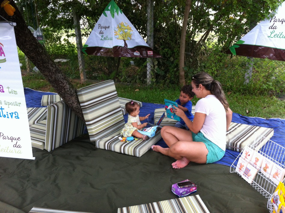 Nova árvore acolhe o Parque da Leitura 