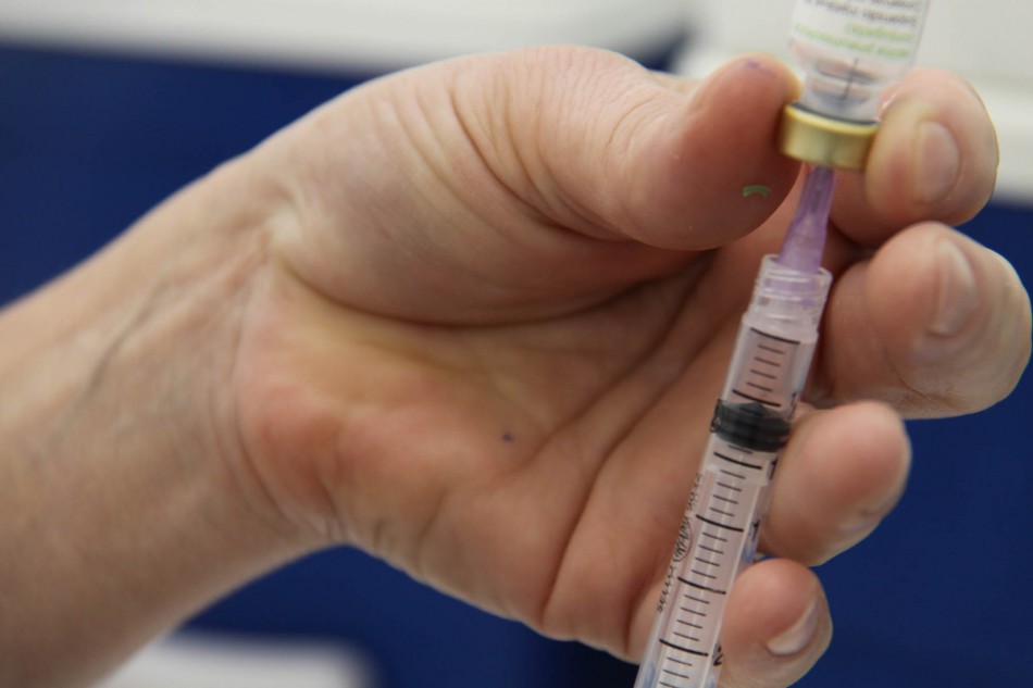 Vigilância capacita profissionais para vacinação contra o HPV