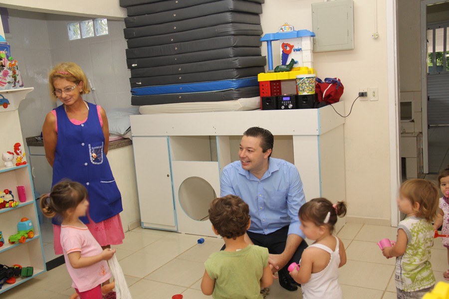 Prefeito dá as boas vindas a equipes de trabalho de CEIs