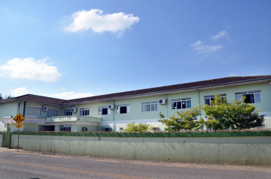 Escola Lauro Müller será contemplada com ginásio de esportes