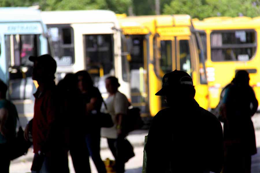 Seterb multa o Consórcio Siga pela paralisação desta segunda-feira