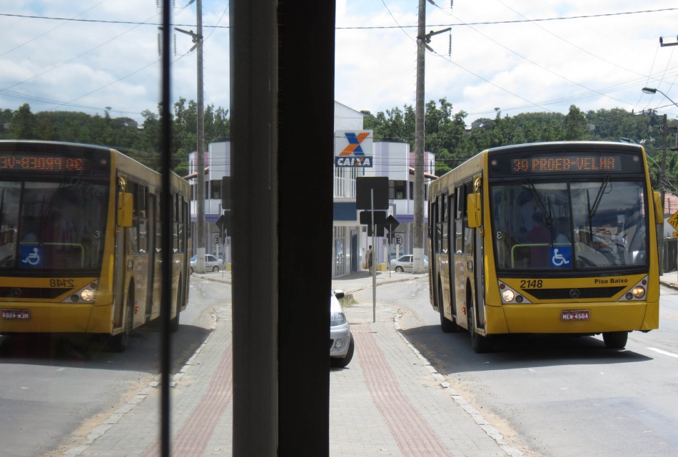 Transporte coletivo mais ágil com terceira faixa na rua João Pessoa