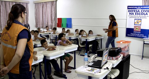Programa Defesa Civil na Escola encerra as atividades em 2013