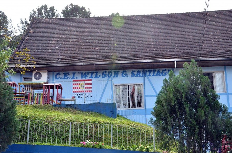 CEIs promovem palestra sobre educação das crianças na atualidade