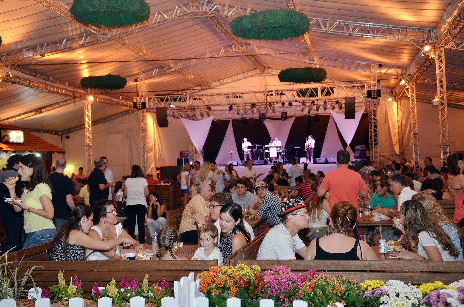 Sucesso dos novos ambientes marca a Sommerfest Blumenau 2014
