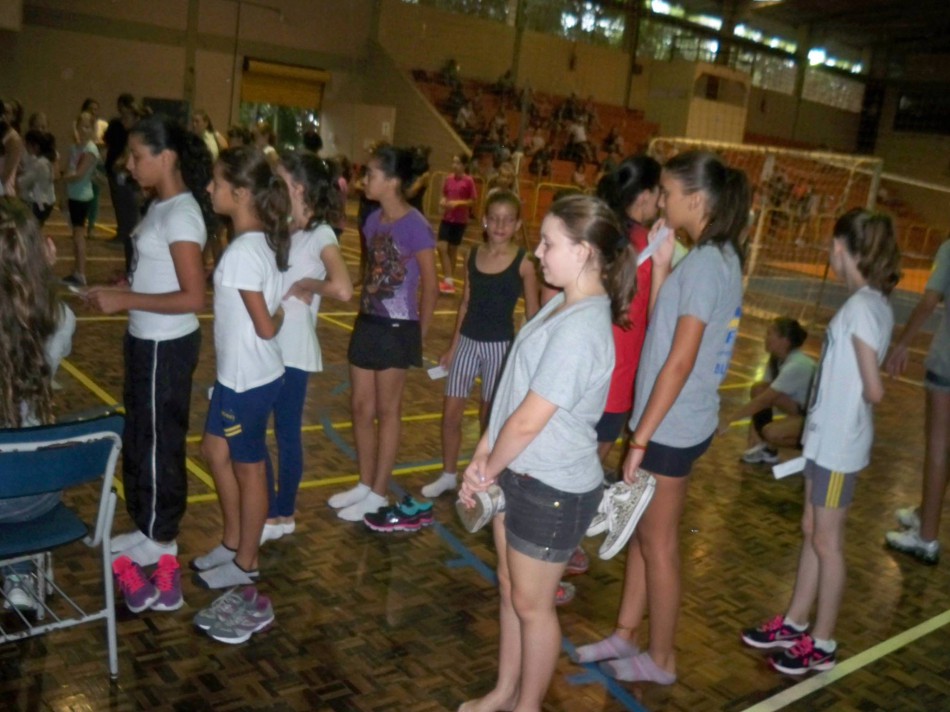 Peneira do Bluvolei reúne mais de 150 meninas
