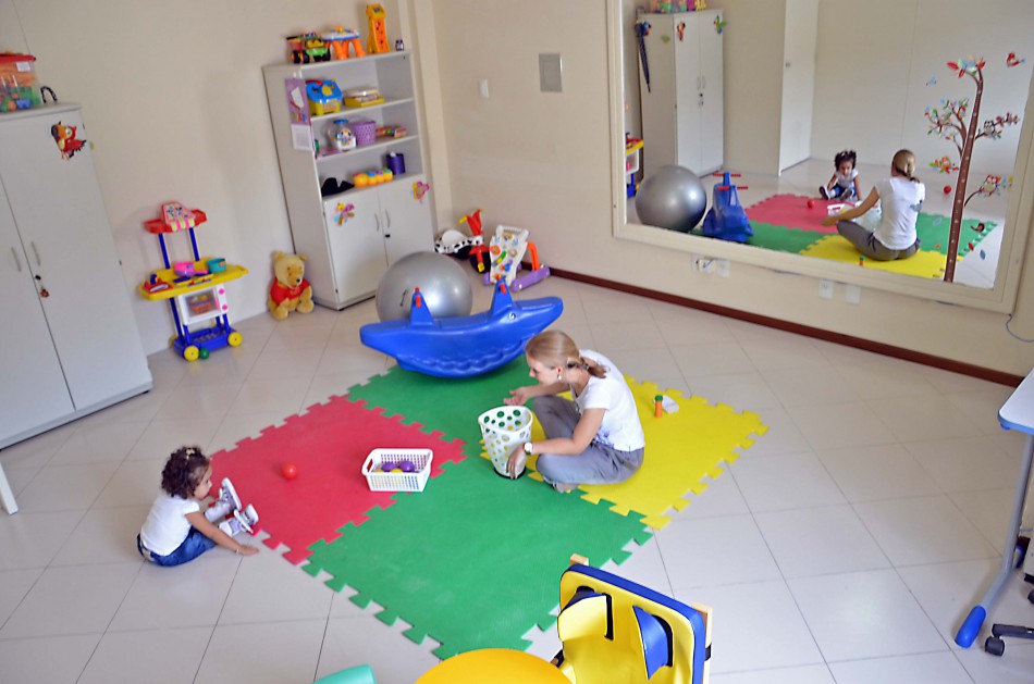 Centro Municipal de Educação Alternativa está de casa nova