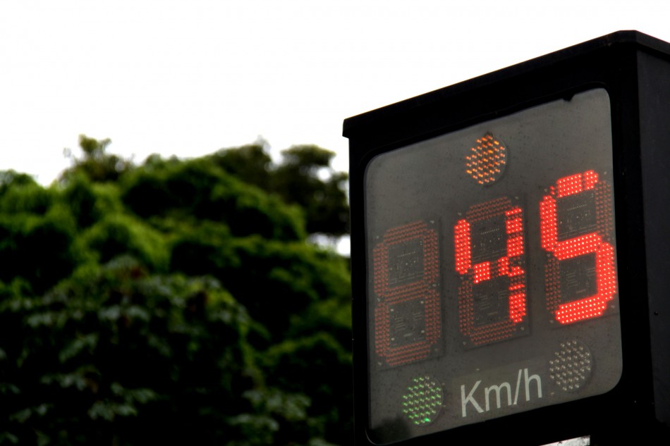 Cinco empresas seguem na licitação para implantação das lombadas eletrônicas em Blumenau