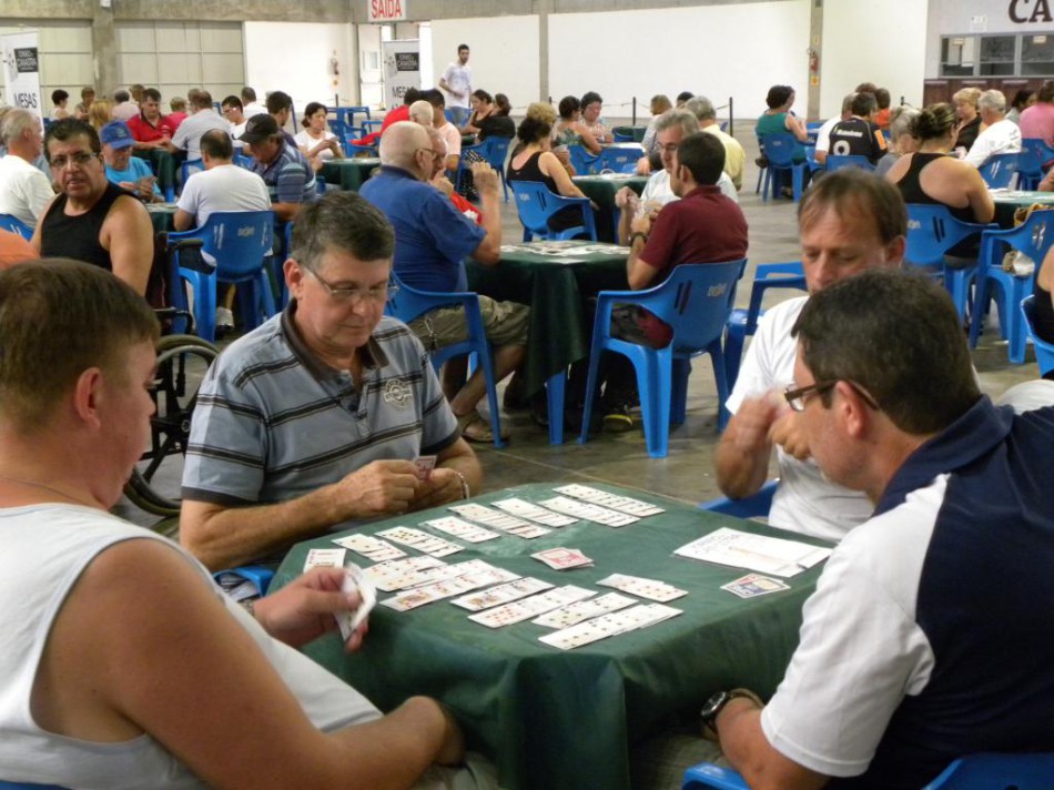 1ª etapa do Torneio de Canastra Cidade de Blumenau aconteceu no sábado