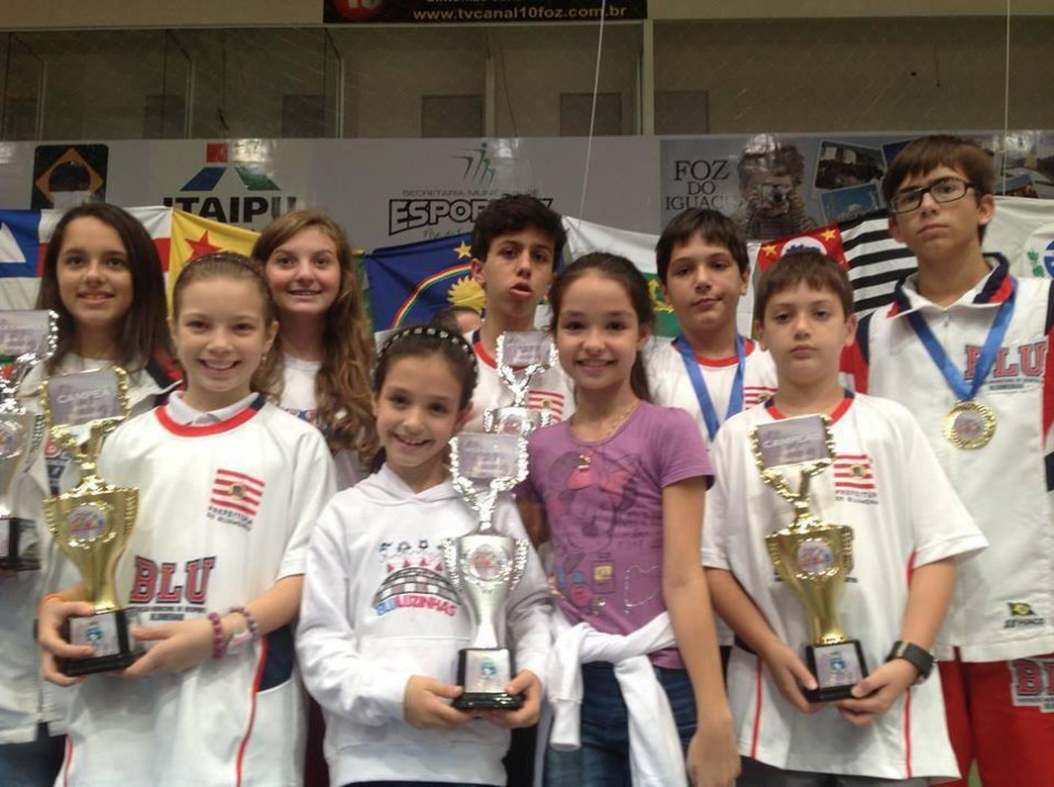 Atletas do xadrez de Blumenau faturam medalhas no Fenac 2014