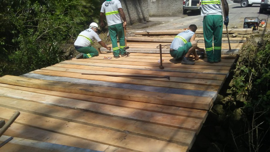 Seurb começa trabalho de manutenção em pontes de madeira 
