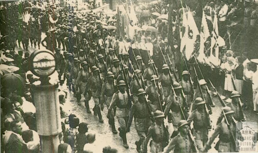 Memória Digital: Batalhão de Caçadores no Vale