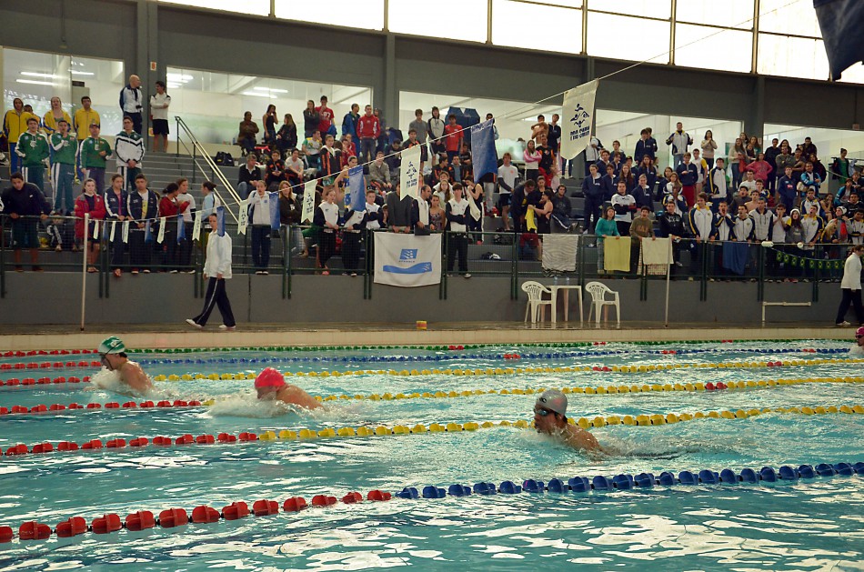 Natação de Blumenau é campeã do Campeonato Estadual de Inverno 
