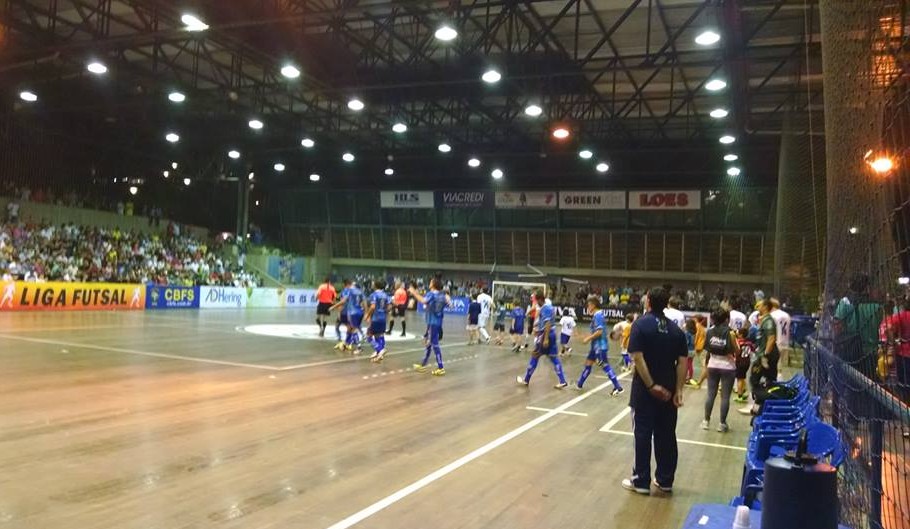 Blumenau vence a Tambansa de virada no Ginásio da ADHering