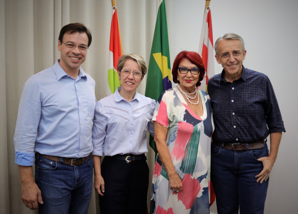 Prefeito Mário Hildebrandt anuncia mudanças no secretariado