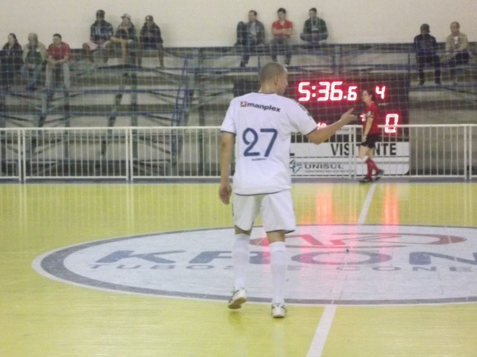 Futsal de Blumenau entra em quadra neste sábado