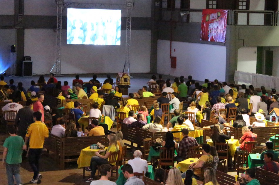 1ª jogo da Copa reúne mais de 600 torcedores na Vila Germânica