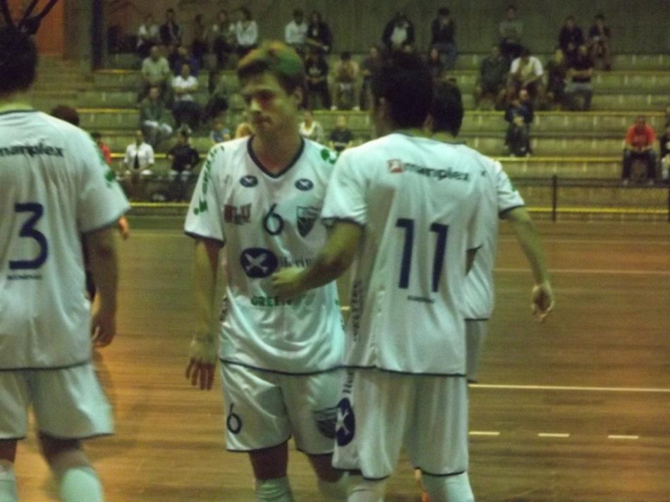 ADHering aplica nova goleada na Divisão Especial