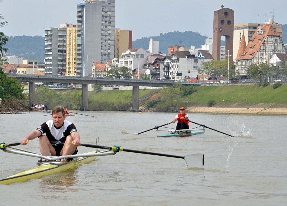 Regata Cidade de Blumenau encerra Copa Catarinense de Remo