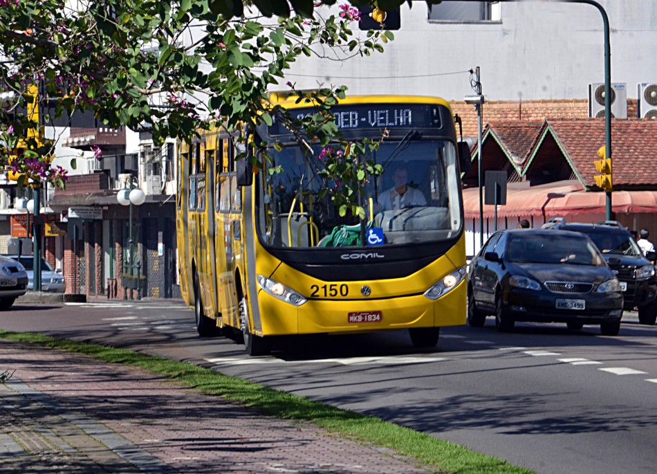 Torcedores do Metropolitano terão ônibus extras para o jogo de domingo