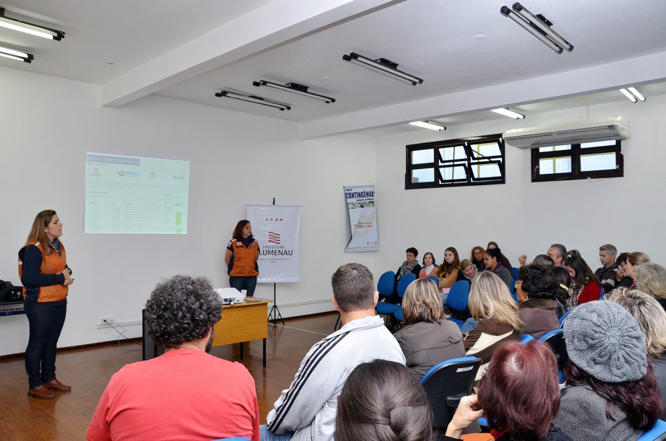 Servidores recebem capacitação sobre situações de calamidade 