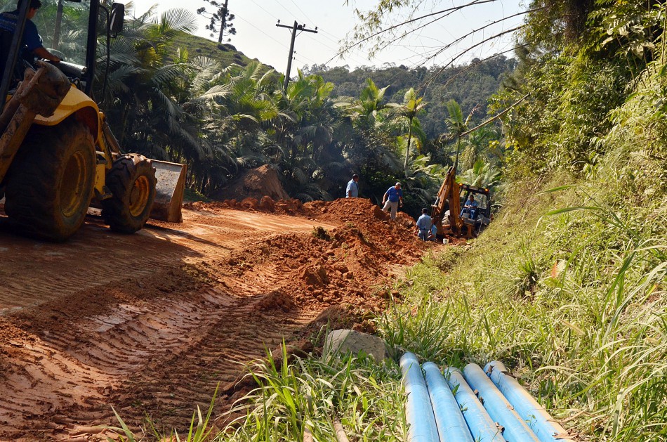Samae entrega à comunidade a expansão da rede de água na Vila Itoupava