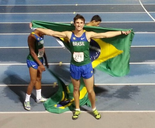 Atleta de Blumenau embarca para disputar o Mundial de Juvenis 