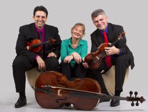 Grupo Kapelle oferece show clássico em Blumenau