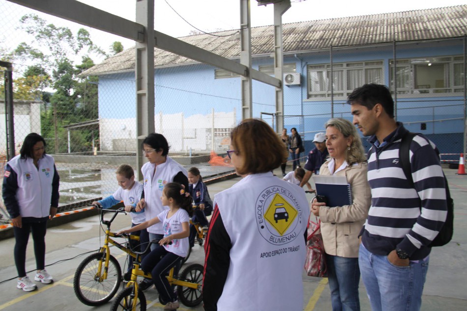 Blumenau é referência nacional em projeto de educação para o trânsito