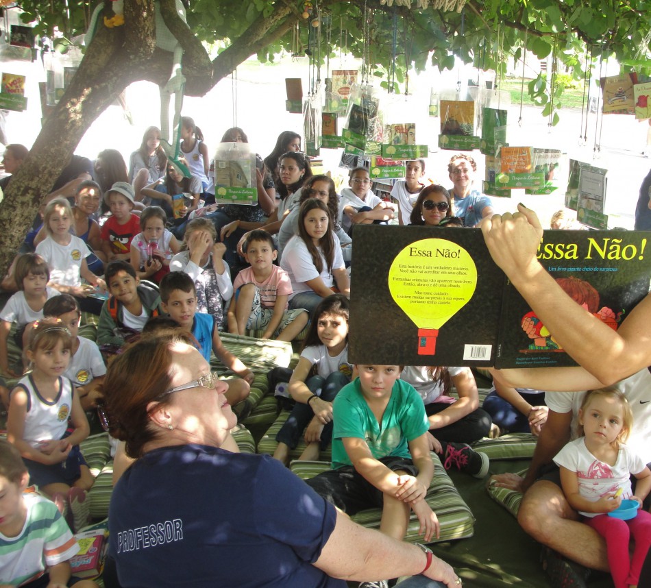 Parque da Leitura distribui calendário do semestre