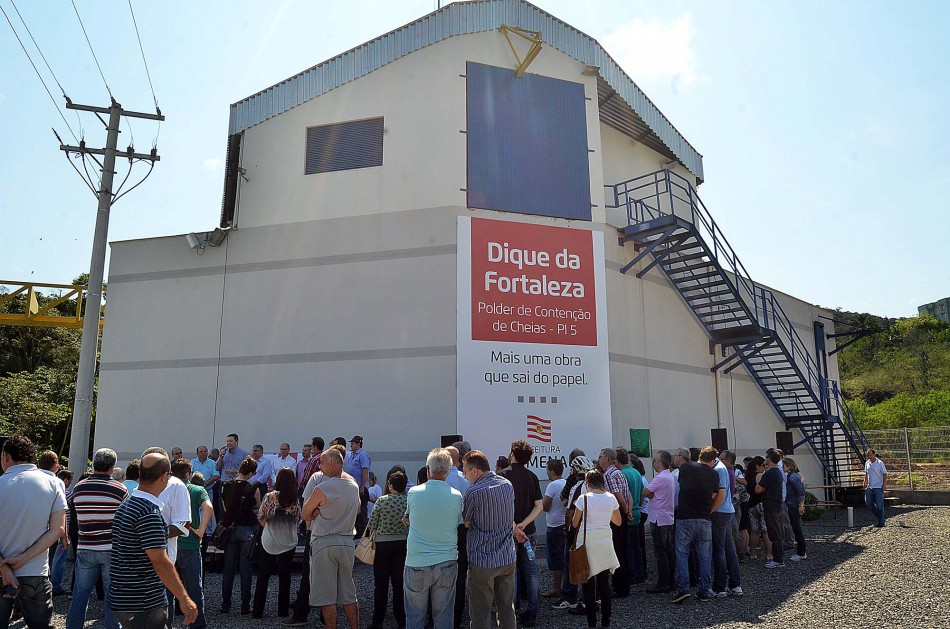Fim da novela: Dique da Fortaleza é entregue à comunidade