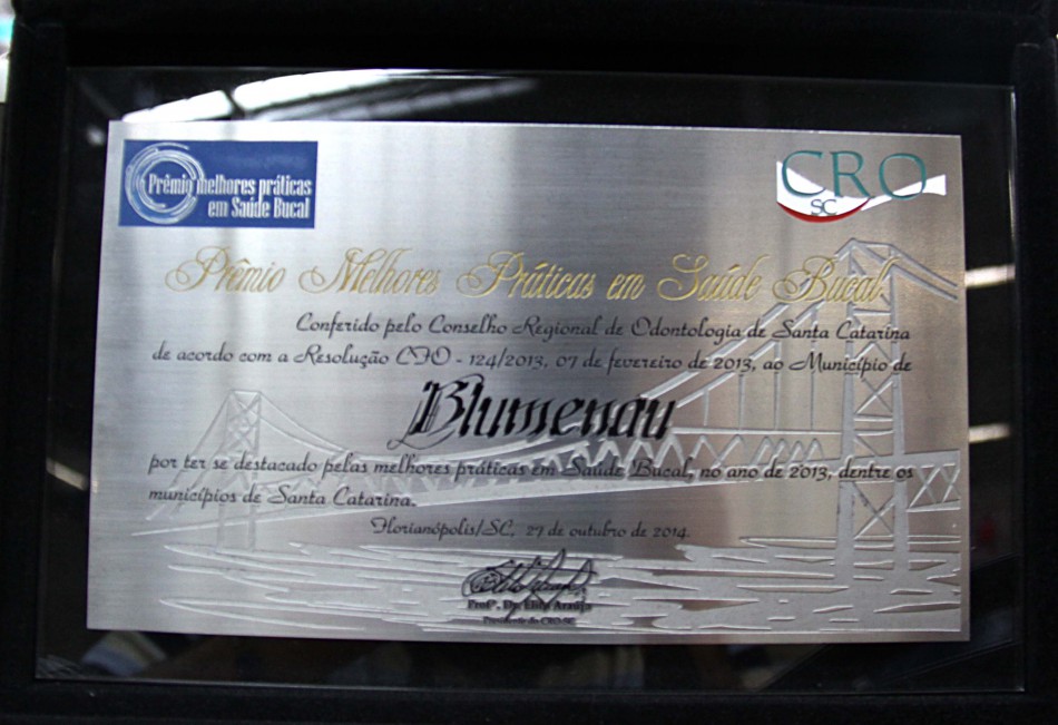 Blumenau recebe Prêmio Melhores Práticas em Saúde Bucal ano 2013