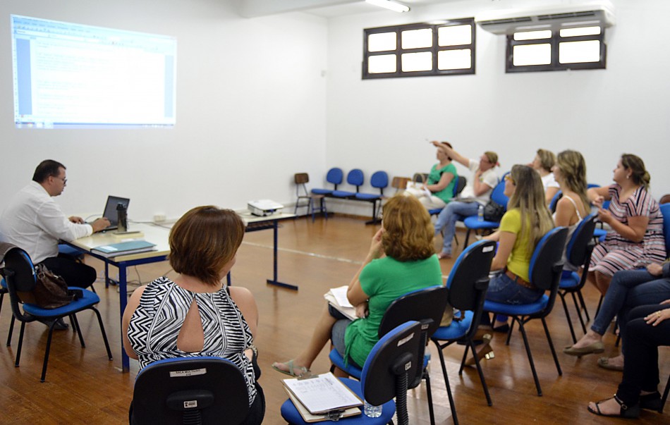 Atendimento a adolescentes é tema de reunião nesta segunda-feira