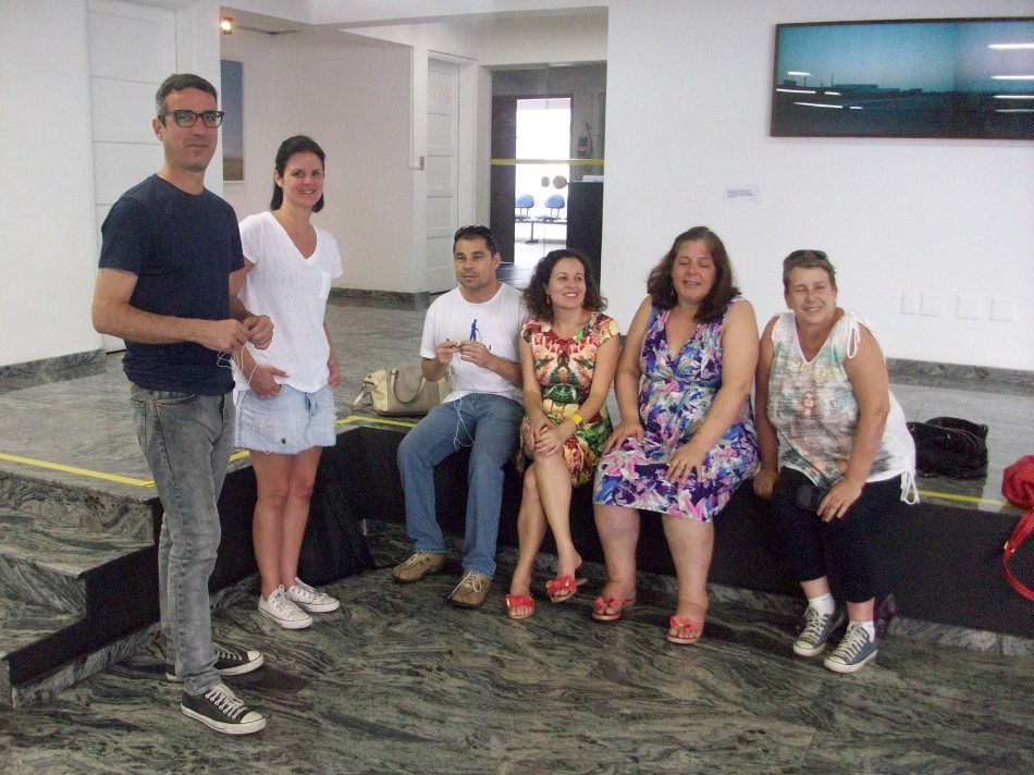 Acevali e escoteiros visitam exposições do MAB