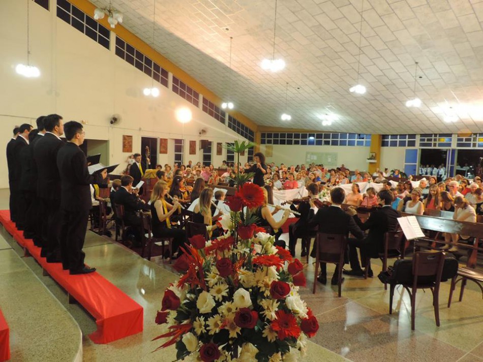 Natal Kan é a atração musical deste domingo