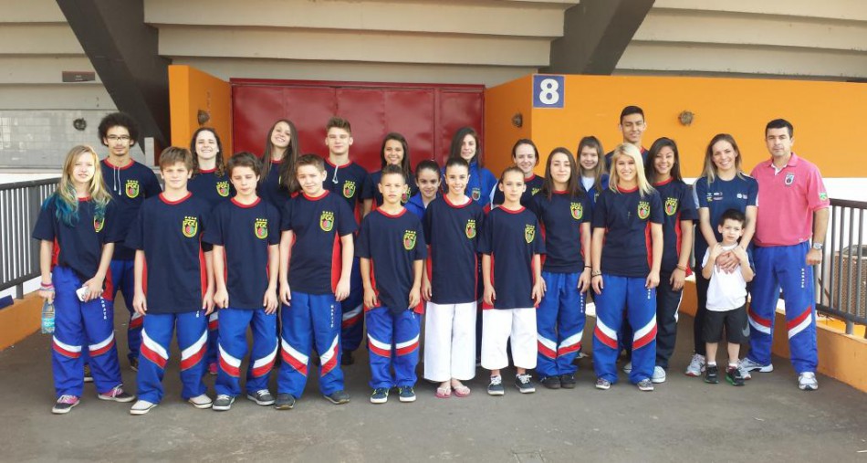Karatecas de Blumenau retornam de Brasília com 19 medalhas