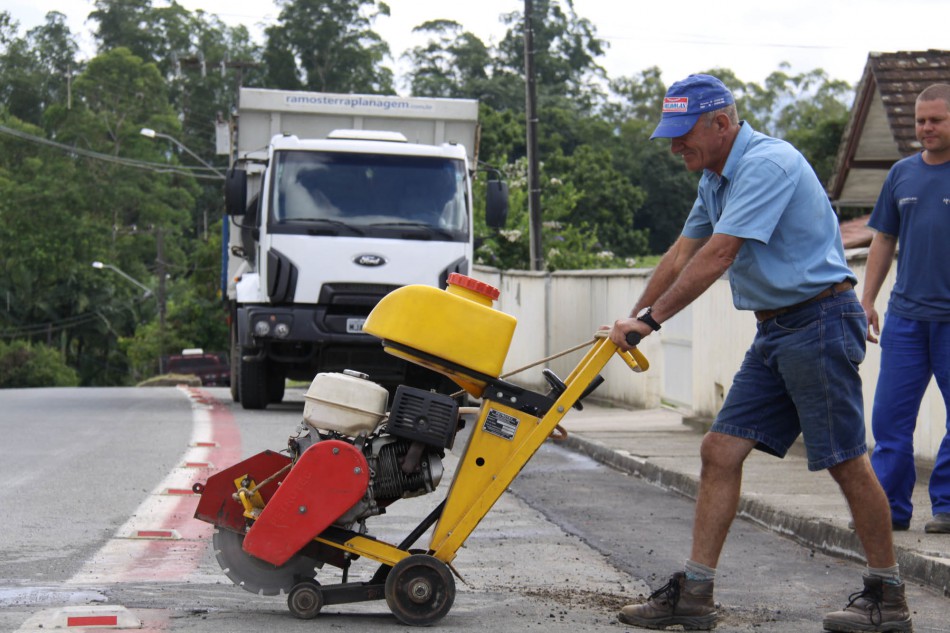 Samae implanta nova rede de água no Morro do Macaco
