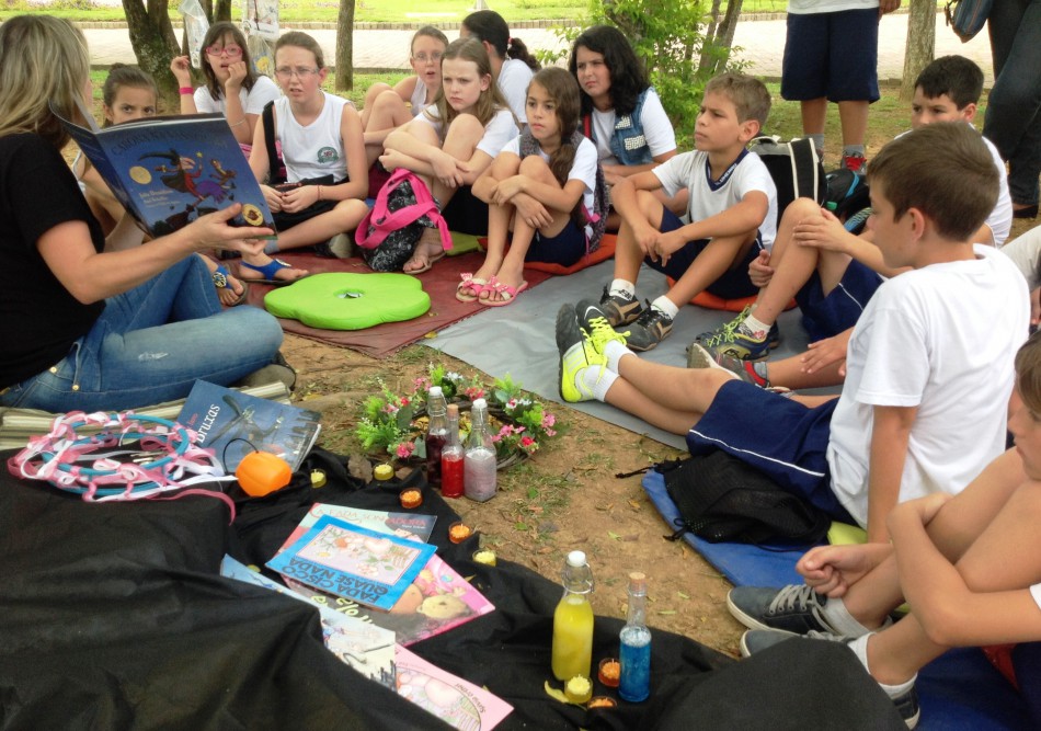 Bruxas e fadas invadem o Parque da Leitura