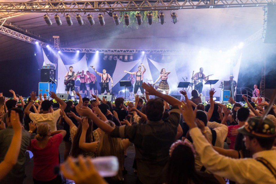 Tem novidade na Sommerfest desta sexta-feira